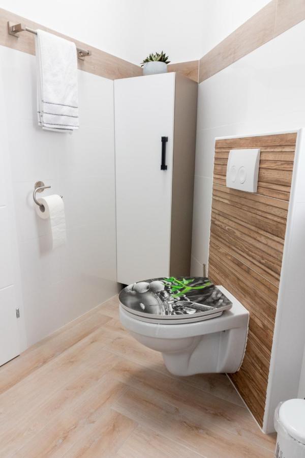 - Therapy Apartment *