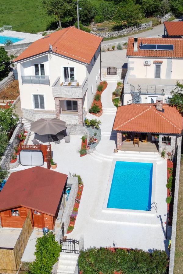 - Therapy Apartment *